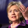 Hospitalizan a Hillary Clinton por un coágulo sanguíneo hillary-clinton