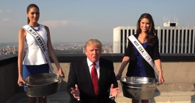 El #IceBucketChallenge de Donald Trump junto a Miss USA y Miss Universo