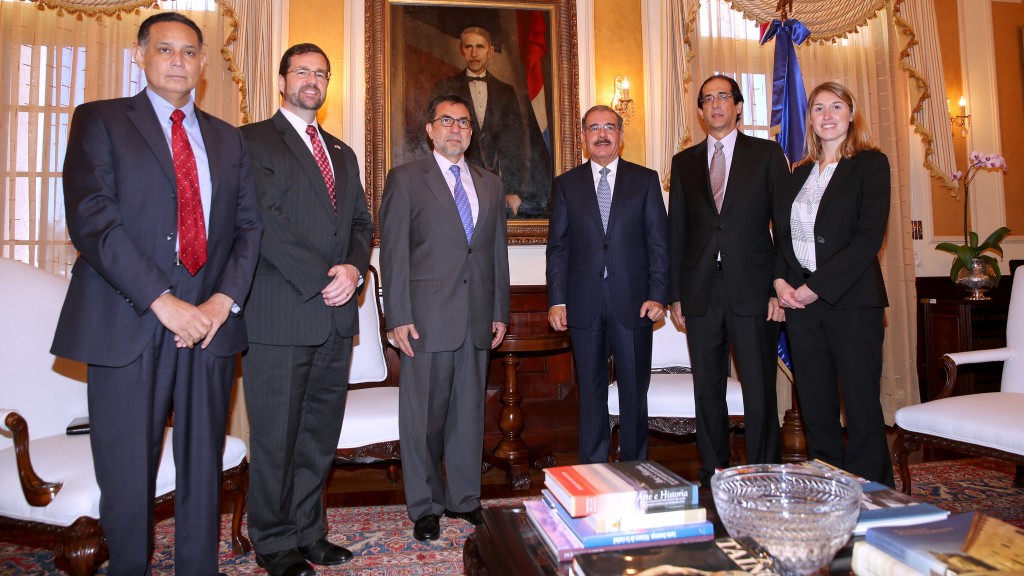 Luis E. Arreaga, Danilo Medina y G. Montalvo
