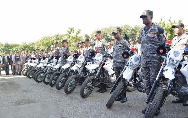 Policías dominicanos  solo reciben nueve pesos diarios de viáticos por patrullaje