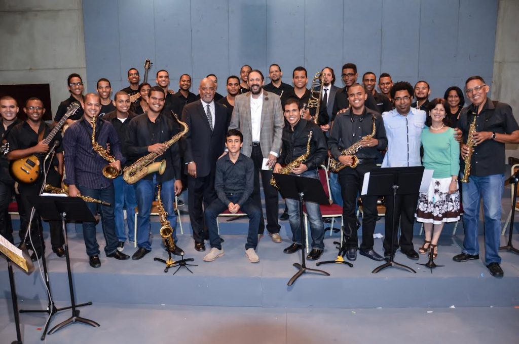 Musicos con Juan Luis