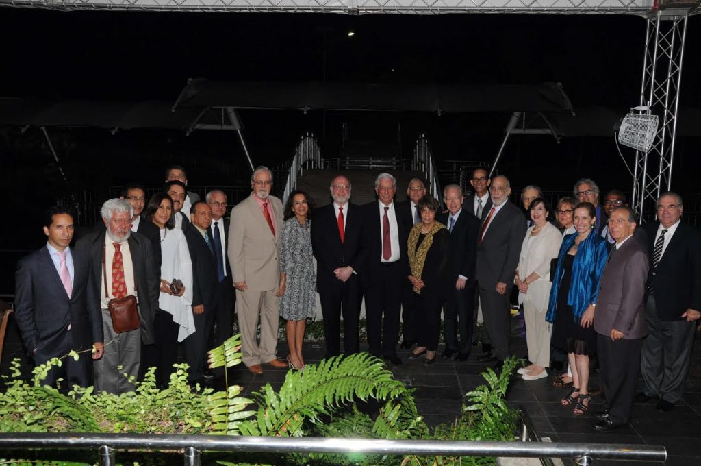 amigos-de-vargas-llosa