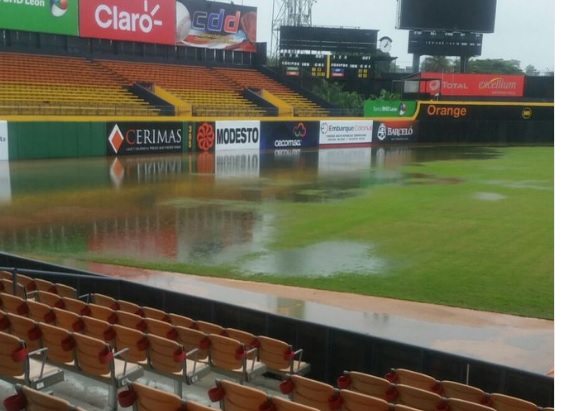 estadio-cibao-lluvias