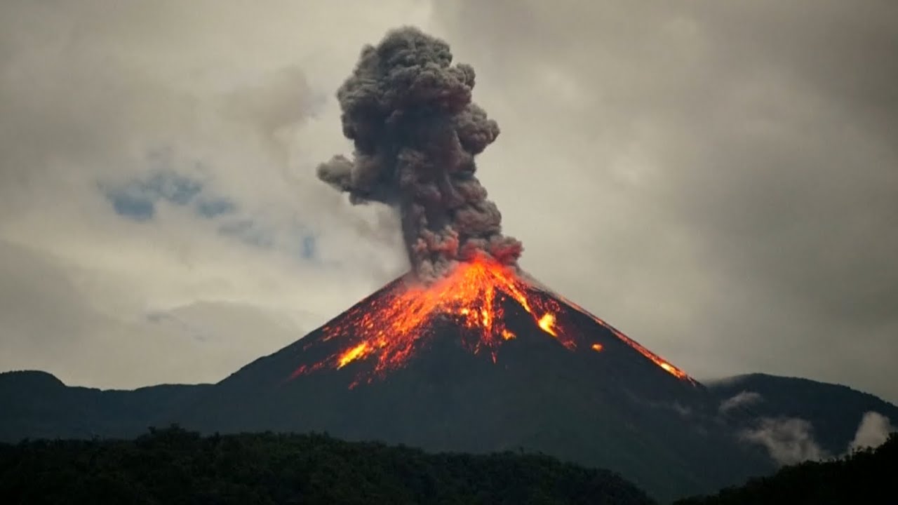 Video La increíble erupción del volcán ‘Reventador’ en Ecuador