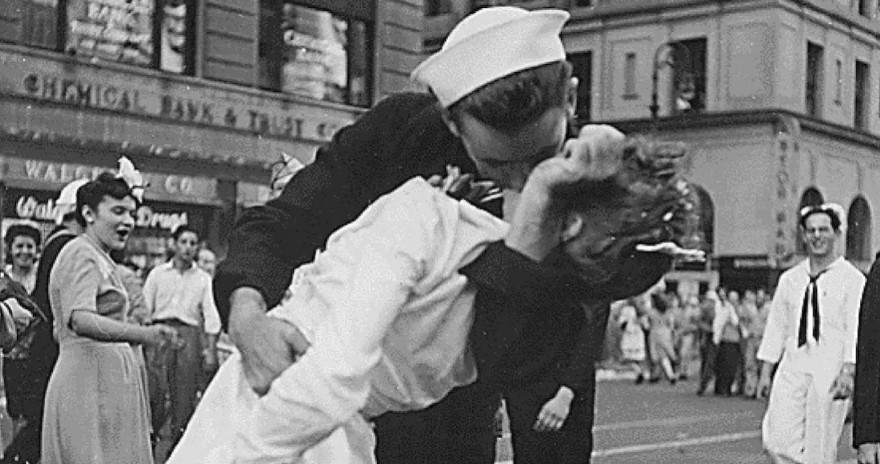 Muere A Los 95 Años El Marinero De La Icónica Foto Del Beso En Nueva