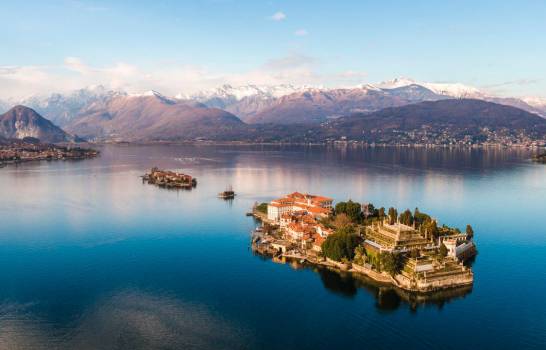 La «casita» que se compró Donatella Versace en el Lago Maggiore de Italia