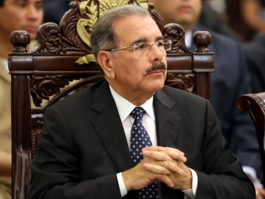 El dinero de Danilo Medina está invertido en viviendas y obras de arte