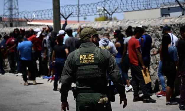 EEUU tiene 24.000 agentes en frontera con México en previsión de caos