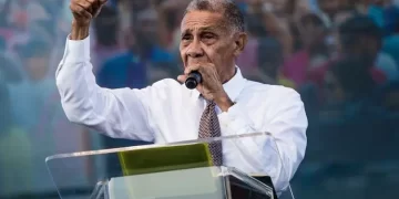Ezequiel-Molina-pide-a-potencias-darle-un-pedazo-de-su-pais-a-Haiti