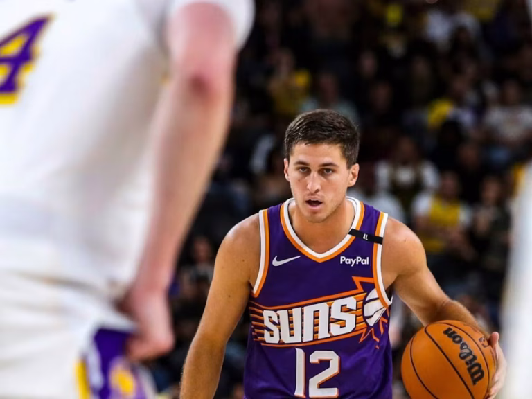 Suns sorprenden con paliza sobre los Lakers de Lebron James y Luka Doncic